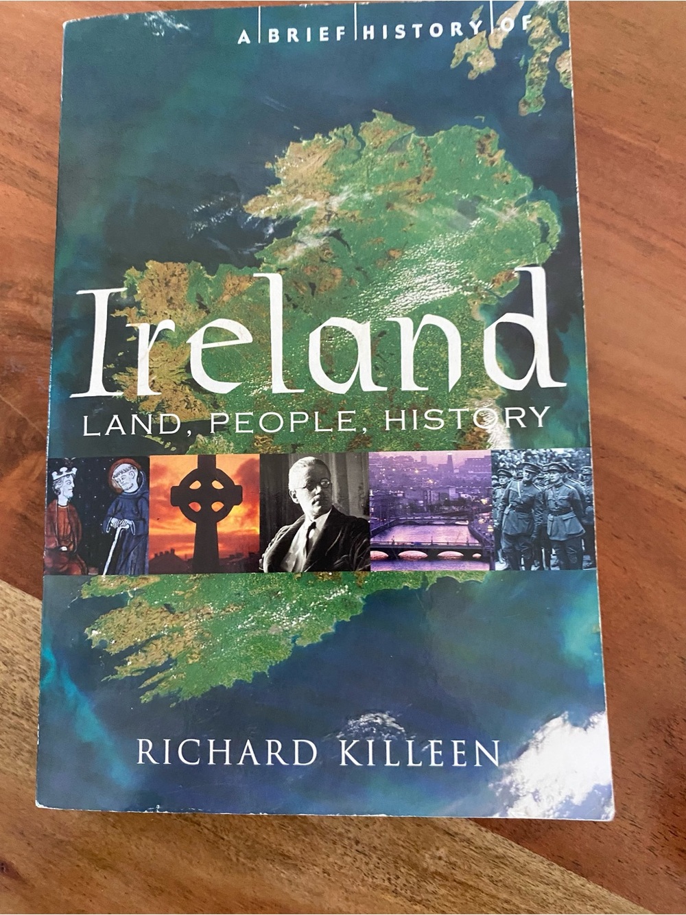 Ireland: Land, People, History by Richard Killeen - Green Cover